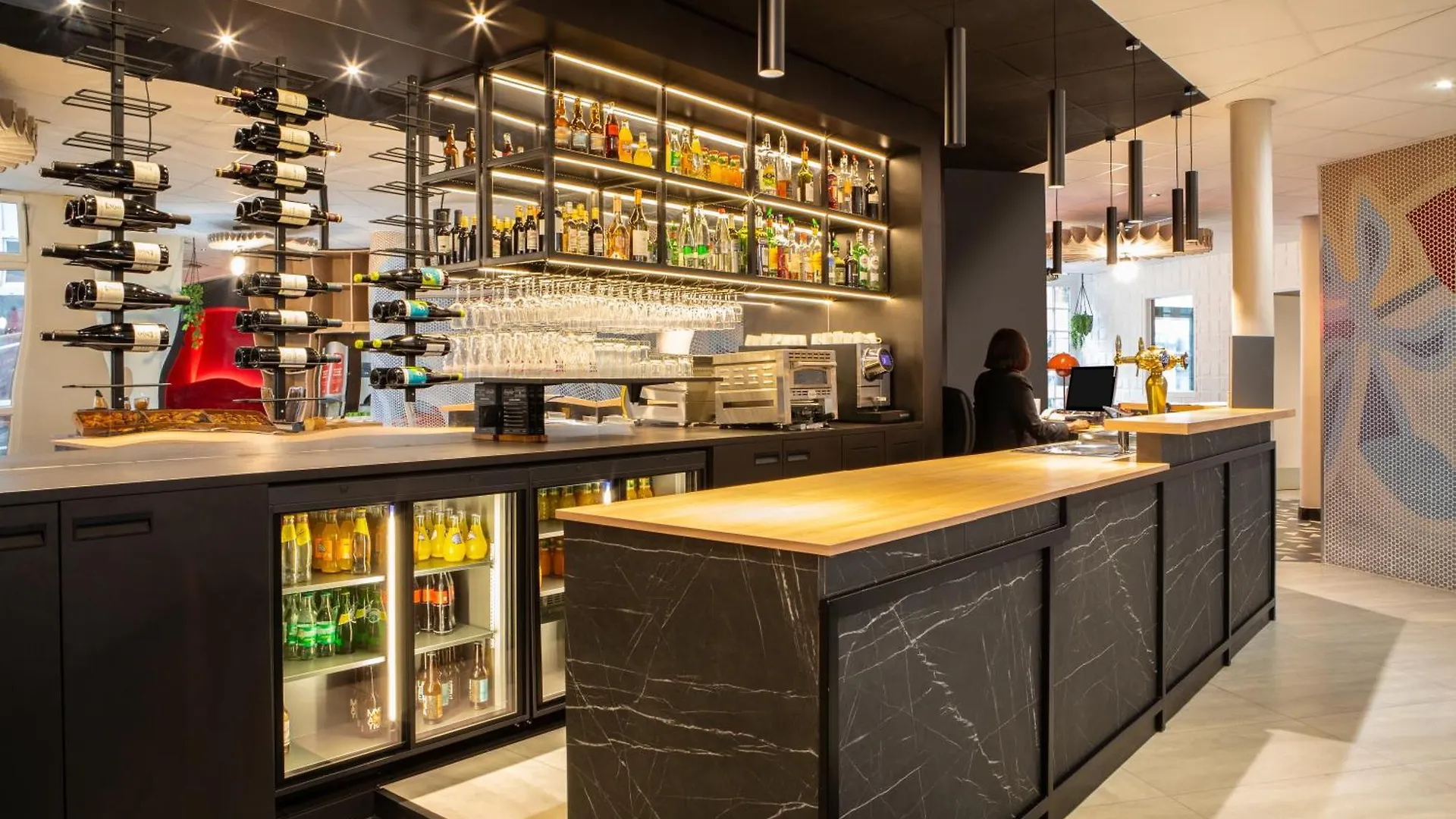 Ibis Paris Ornano Montmartre Nord 18Eme Otel