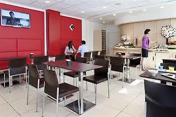 Ibis Paris Ornano Montmartre Nord 18Eme Otel Fransa